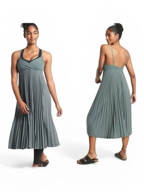Athleta Pirouette Layering Midi Pleat Dress Metropolis Grey
